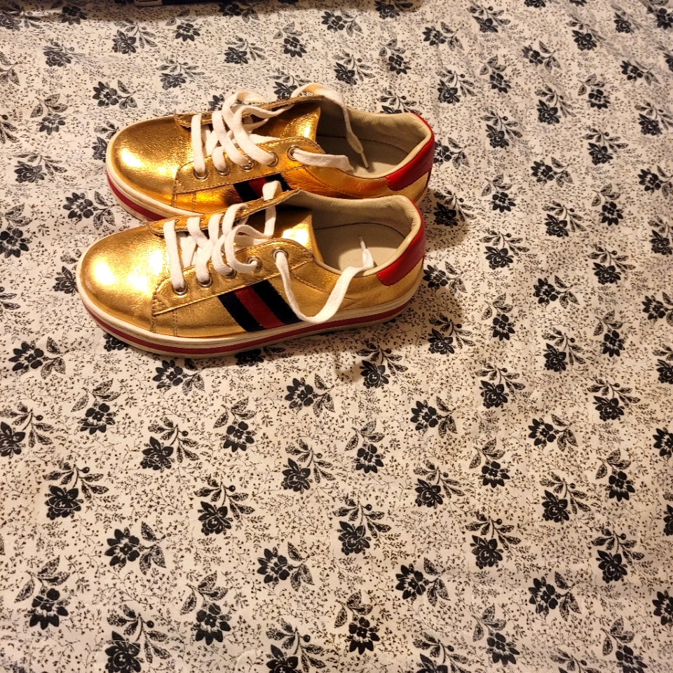 Kids Gucci Sneakers Size 31